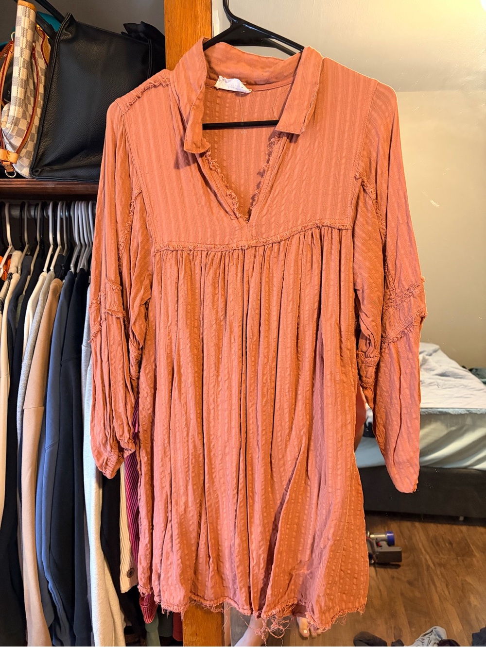 Carly Jean Los Angeles Rust Pink Long-Sleeve V-Neck Tunic Dress